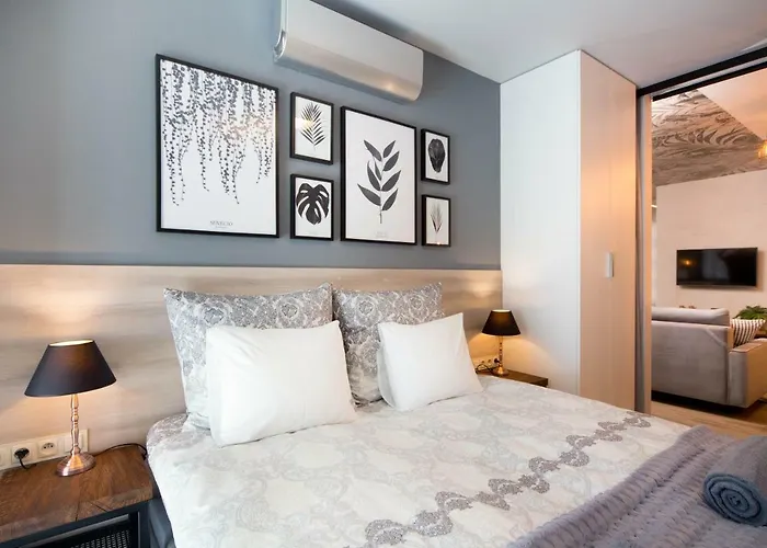 דירה Jacuzzi קרקוב