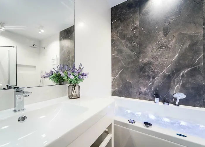 Jacuzzi דירה קרקוב